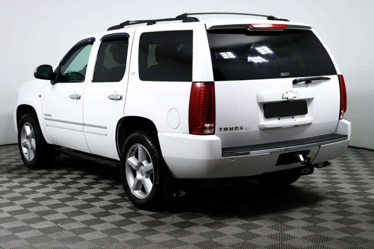 Купить Chevrolet Tahoe 6AT, 2013, 214 715 км, фото №7