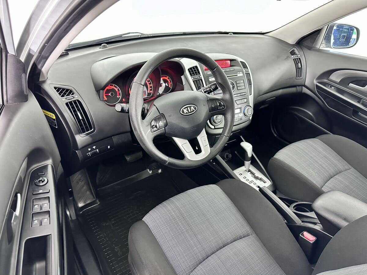Купить Kia Ceed, 2010, 159 080 км, фото №7