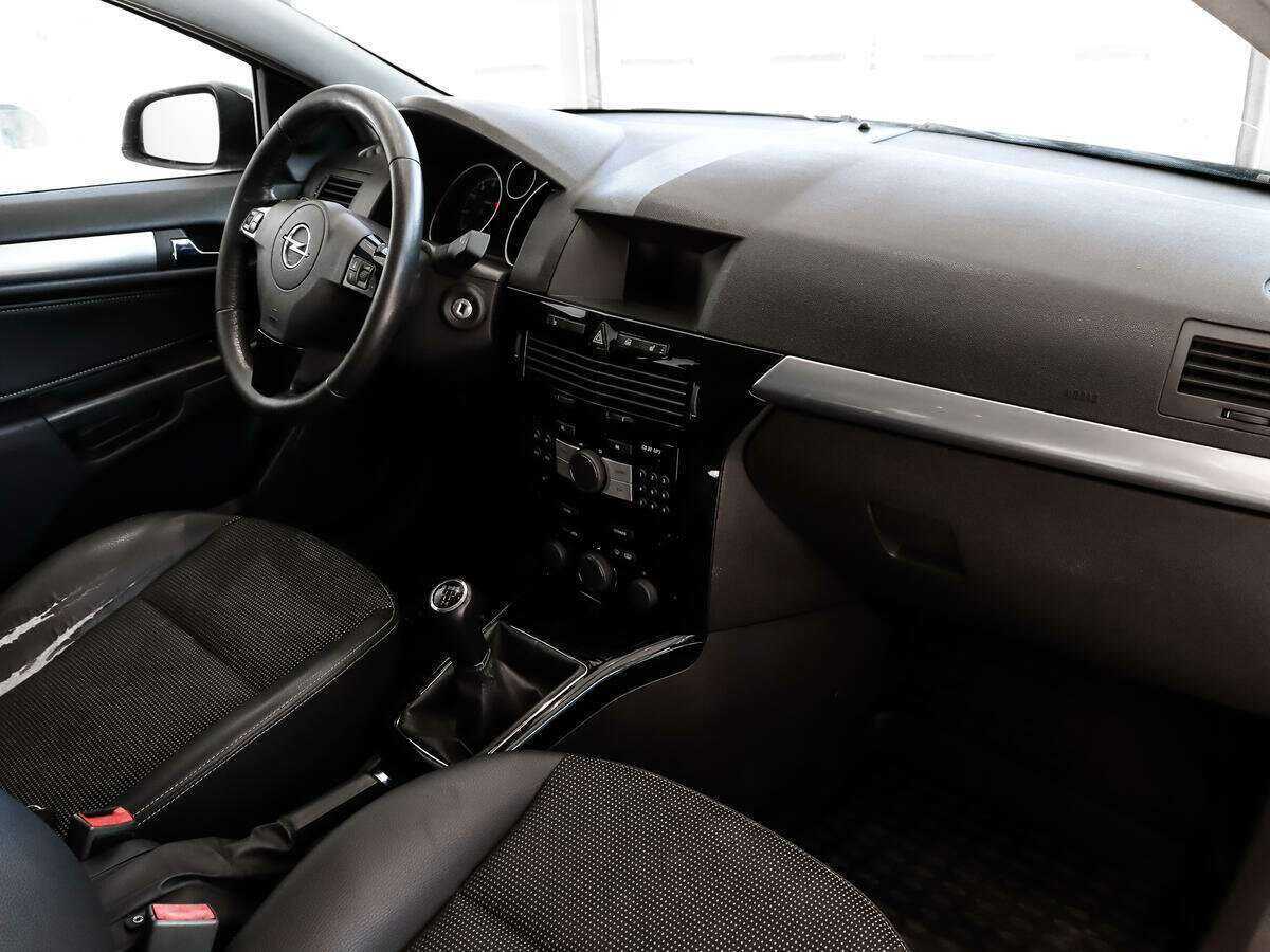 Купить Opel Astra GTC, 2008, 219 393 км, фото №11