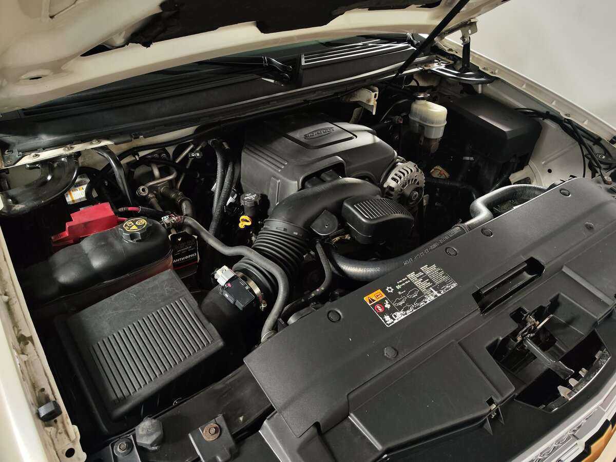 Купить Chevrolet Tahoe 6AT, 2012, 260 000 км, фото №8