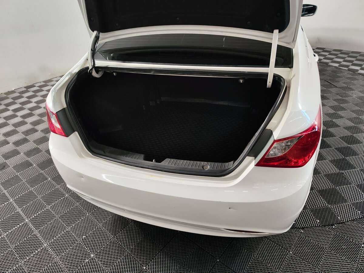 Купить Hyundai Sonata, 2011, 238 000 км, фото №5