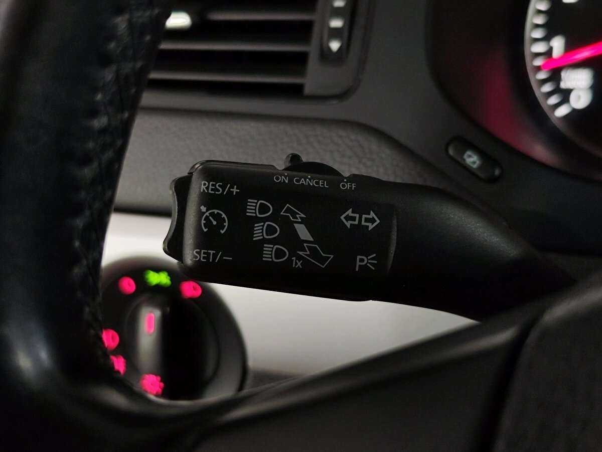 Купить Volkswagen Jetta, 2011, 359 146 км, фото №17