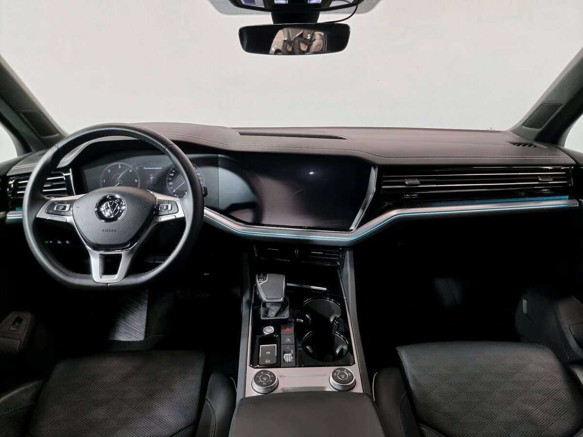 Купить Volkswagen Touareg, 2020, 81 299 км, фото №17
