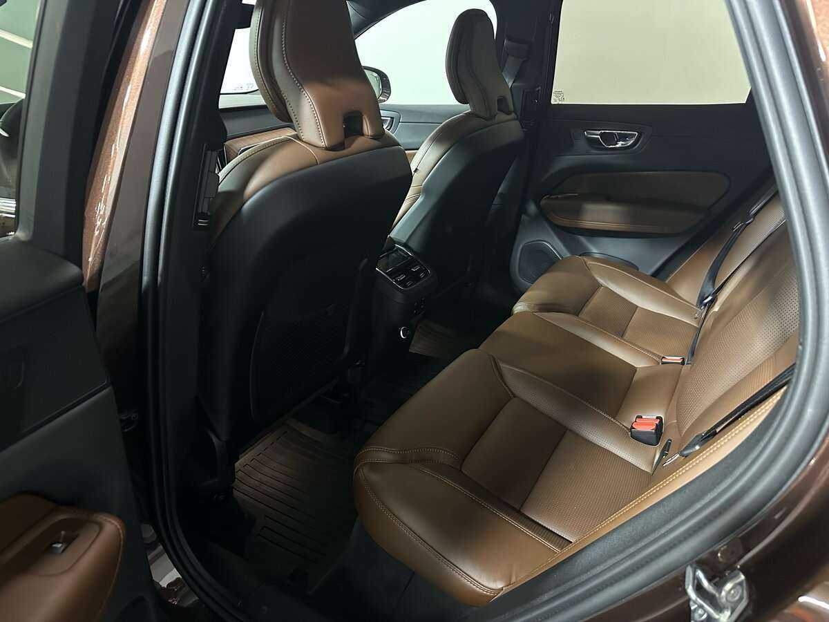 Купить Volvo XC60, 2019, 26 600 км, фото №10