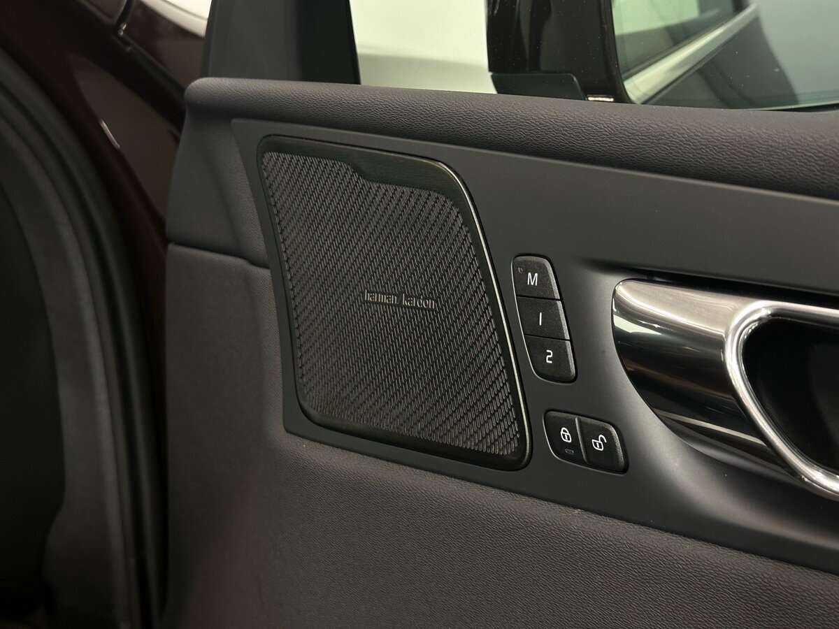 Купить Volvo XC60, 2019, 26 600 км, фото №24
