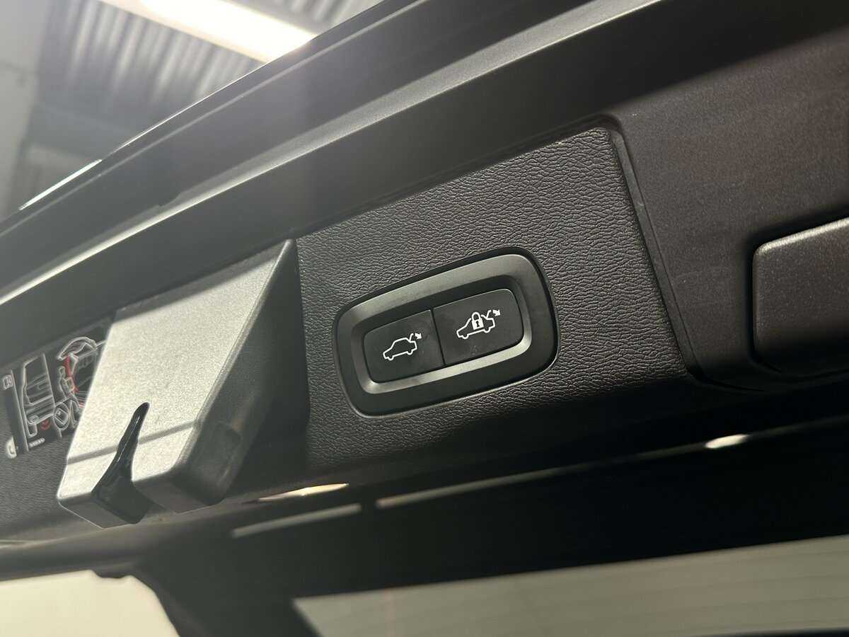 Купить Volvo XC60, 2019, 57 767 км, фото №5