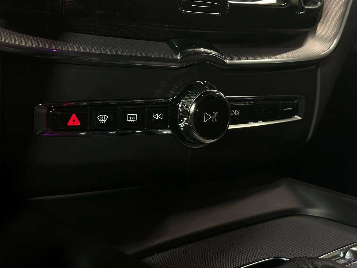 Купить Volvo XC60, 2019, 57 767 км, фото №15