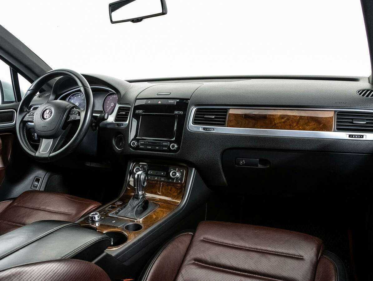 Купить Volkswagen Touareg, 2012, 229 375 км, фото №7