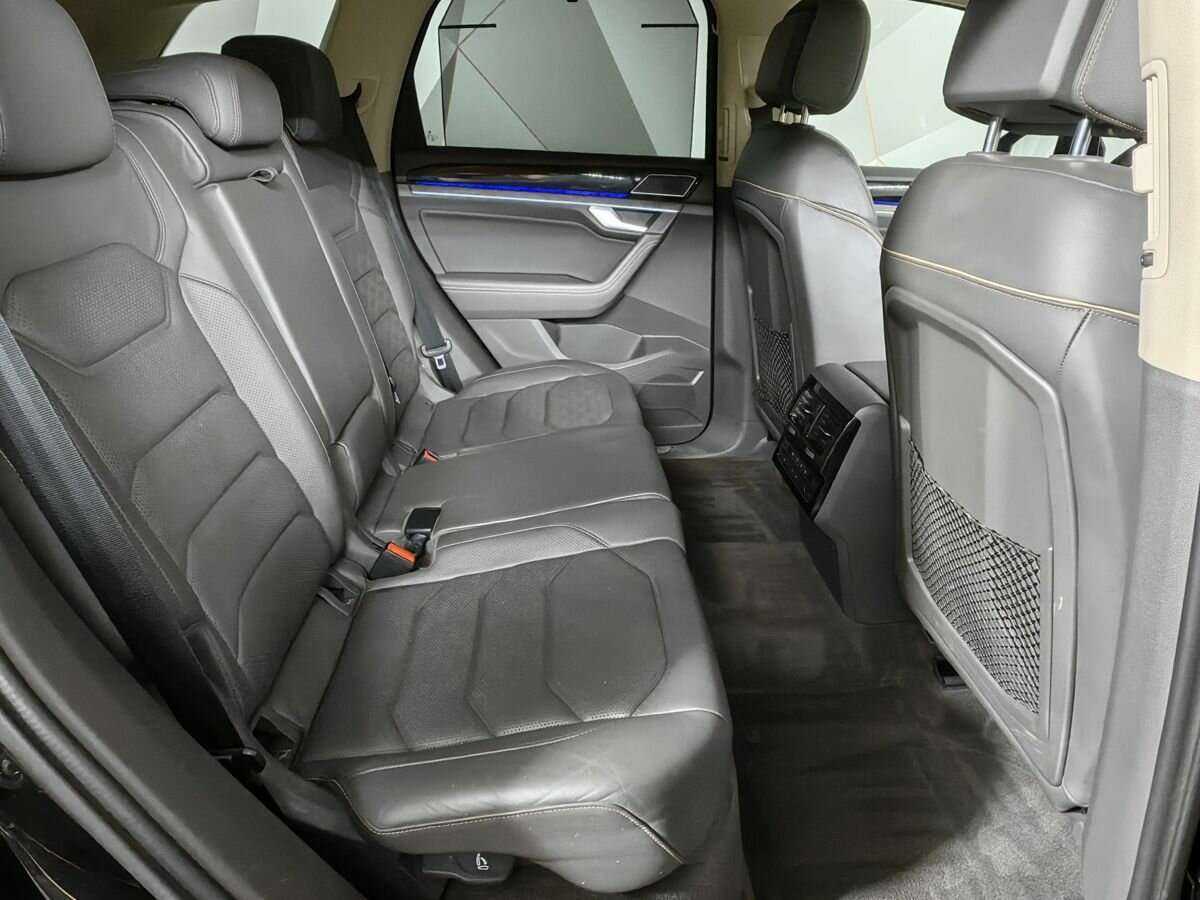 Купить Volkswagen Touareg, 2018, 139 797 км, фото №12