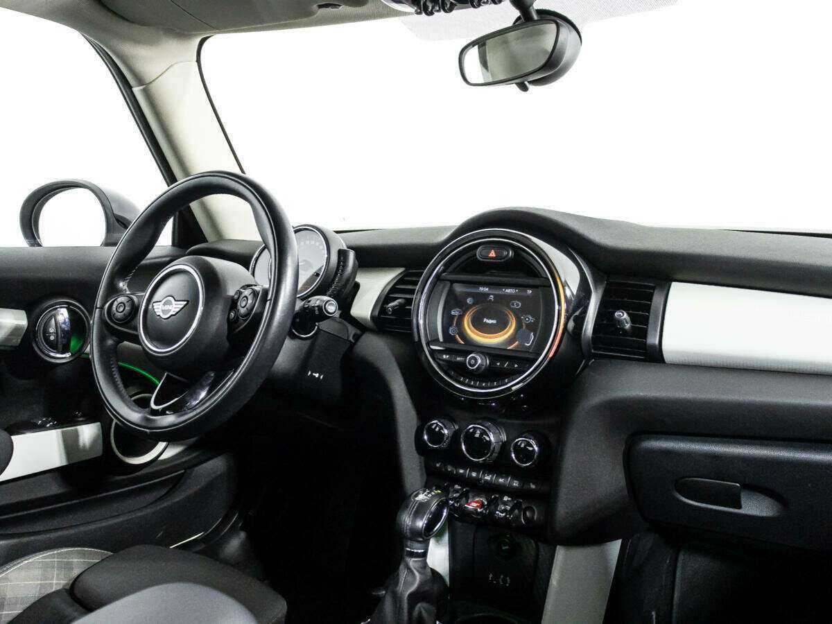 Купить Mini Hatch Cooper, 2016, 55 231 км, фото №9