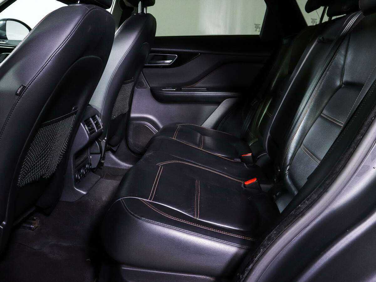 Купить Jaguar F-Pace, 2016, 83 000 км, фото №8