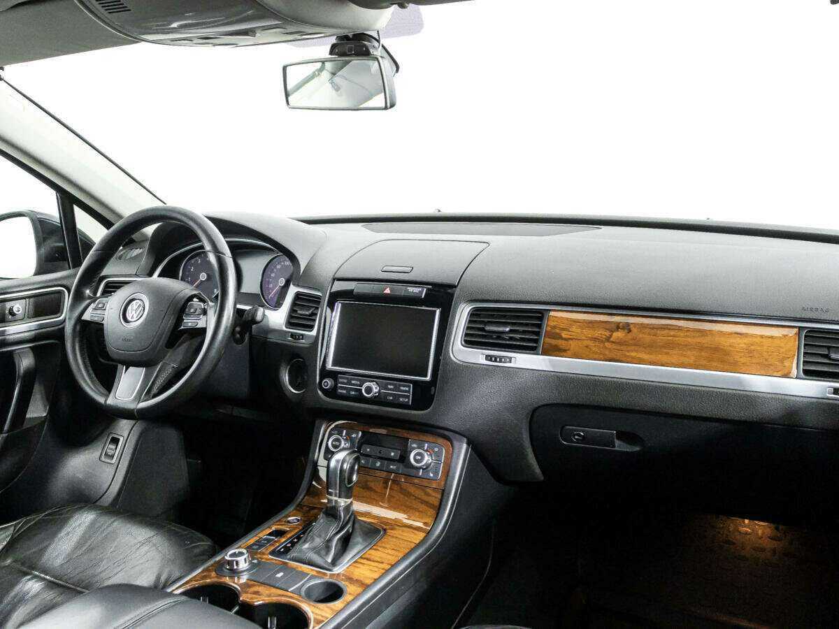 Купить Volkswagen Touareg, 2011, 331 380 км, фото №9