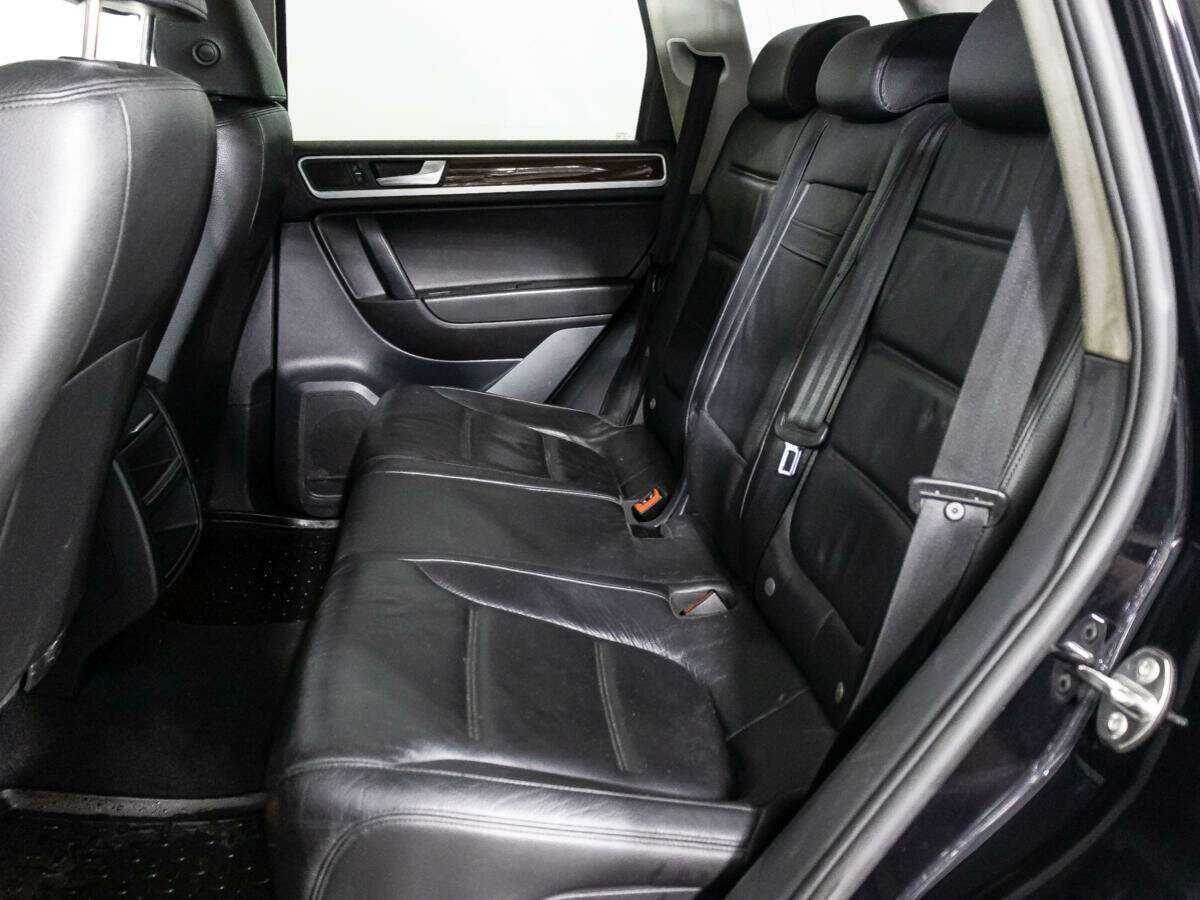 Купить Volkswagen Touareg, 2011, 331 380 км, фото №10