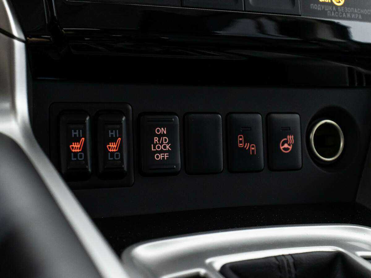 Купить Mitsubishi Pajero Sport, 2020, 65 976 км, фото №18