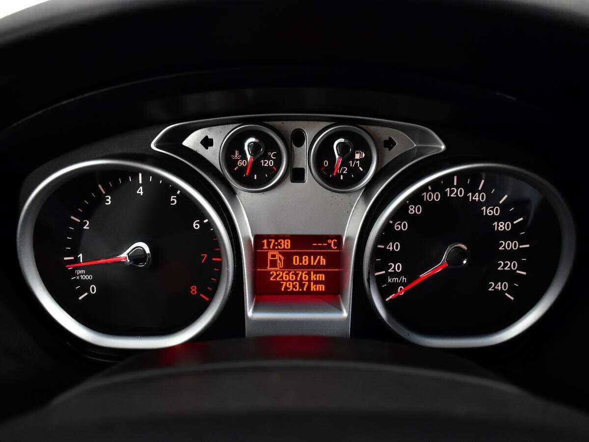 Купить Ford Focus, 2011, 226 675 км, фото №11