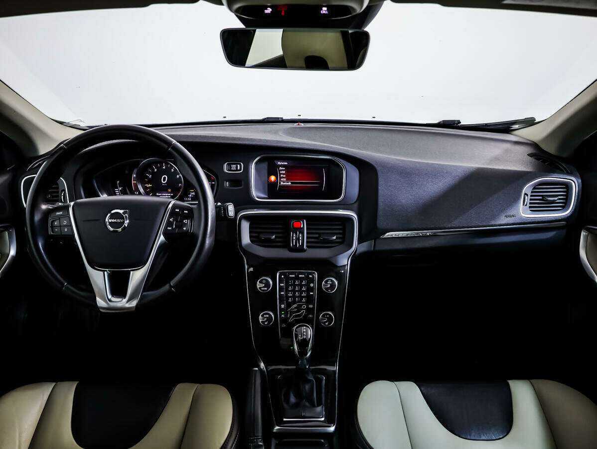 Купить Volvo V40 Cross Country, 2018, 96 348 км, фото №7