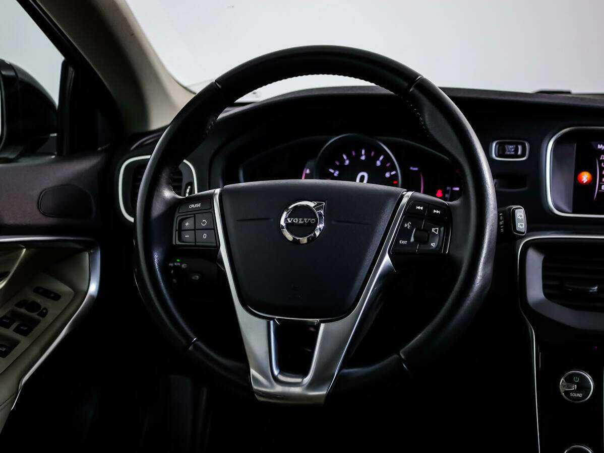 Купить Volvo V40 Cross Country, 2018, 96 348 км, фото №8