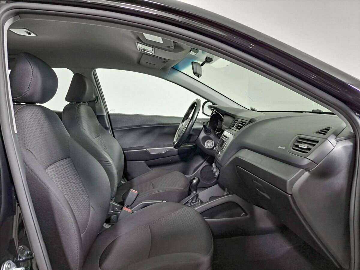 Купить Kia Rio, 2016, 98 000 км, фото №9