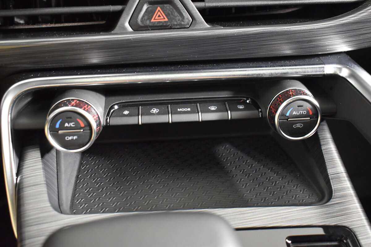 Купить Geely Tugella, 2022, 16 353 км, фото №18