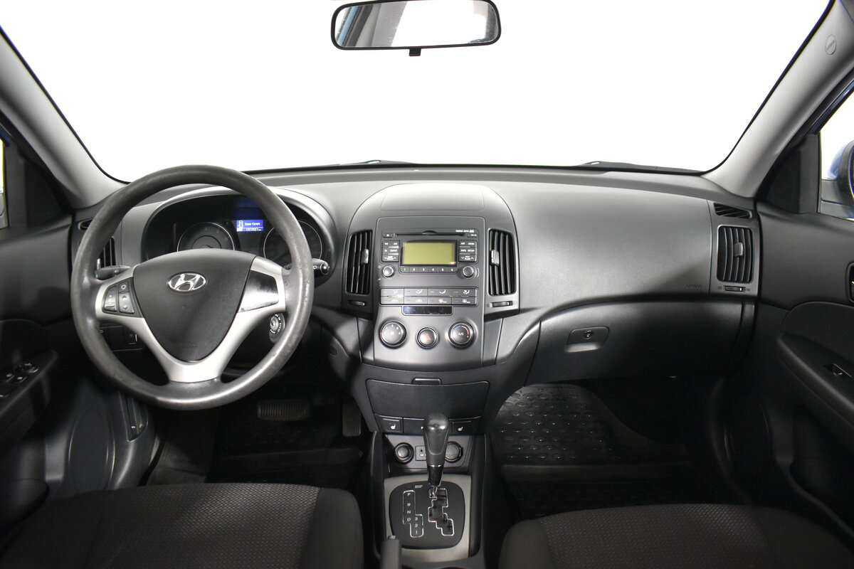 Купить Hyundai i30, 2011, 191 796 км, фото №9