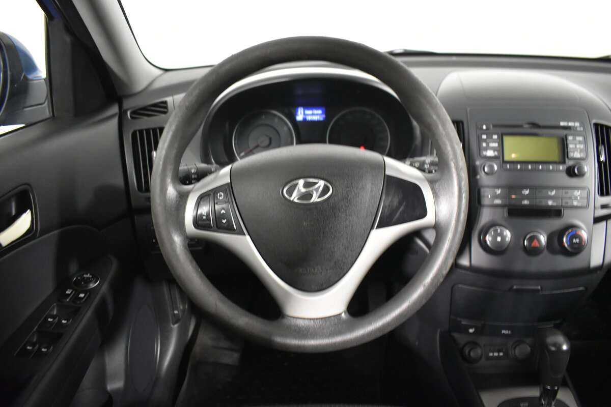 Купить Hyundai i30, 2011, 191 796 км, фото №10