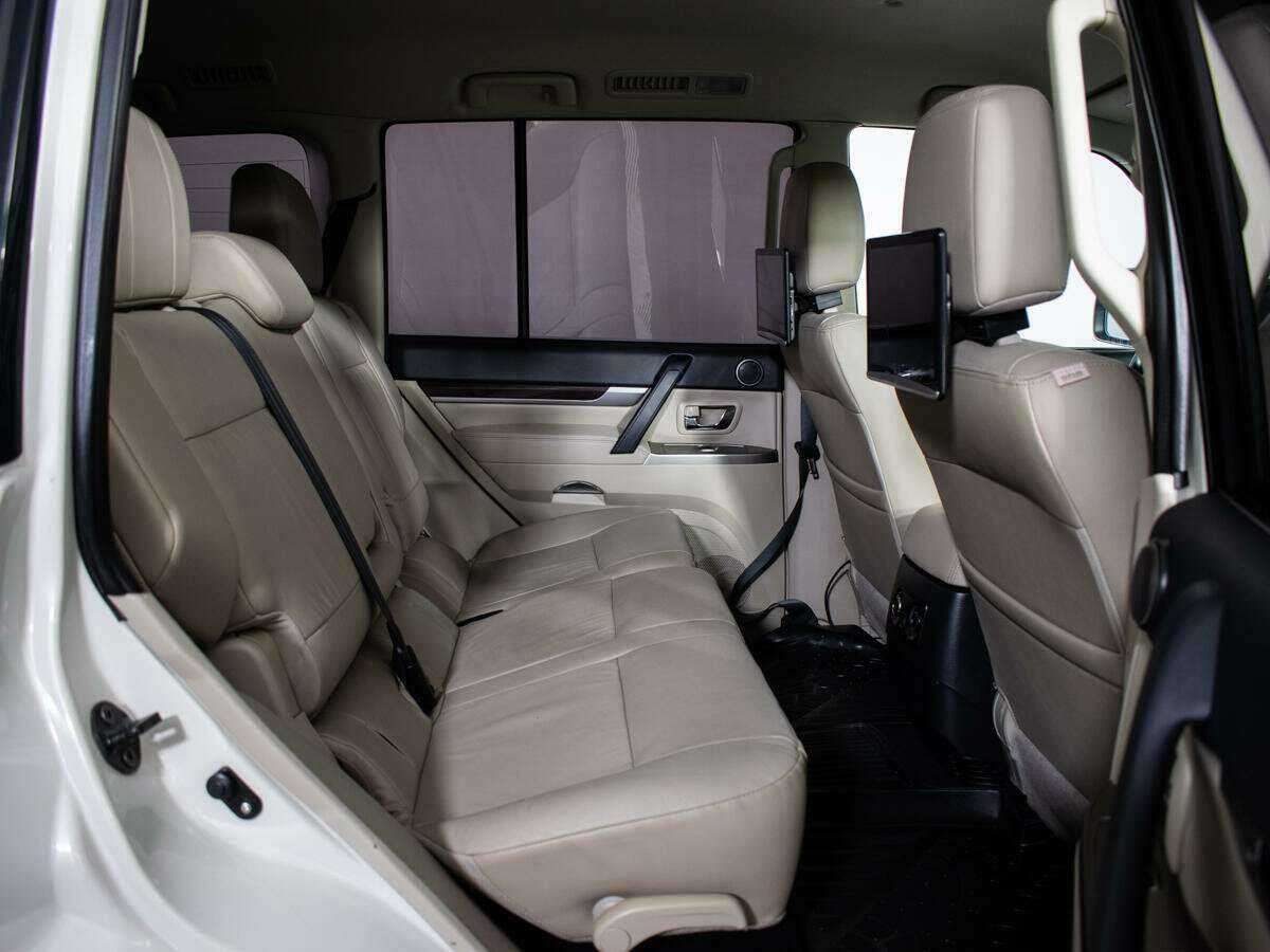 Купить Mitsubishi Pajero, 2019, 20 437 км, фото №10