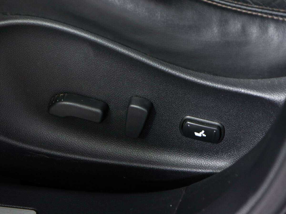 Купить Infiniti FX37, 2011, 197 306 км, фото №22