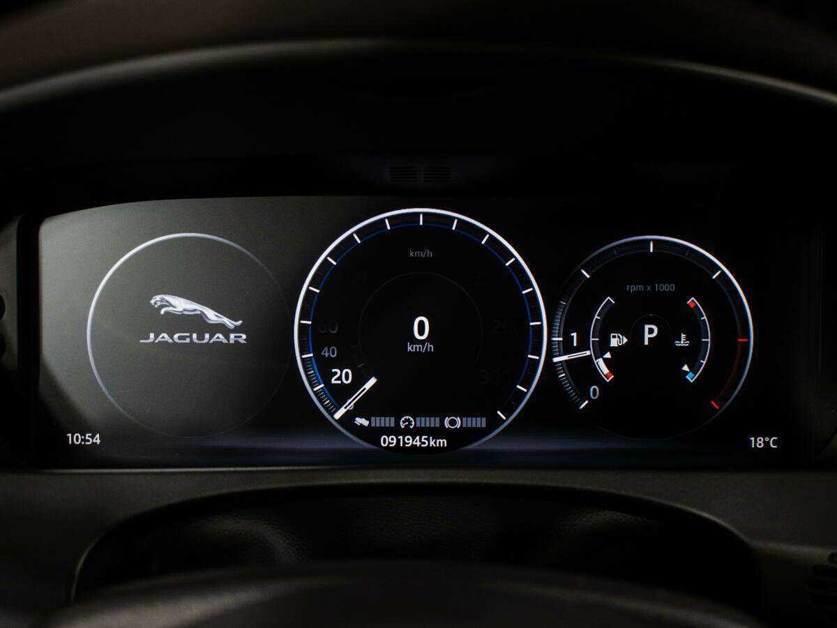 Купить Jaguar F-Pace, 2017, 91 866 км, фото №10