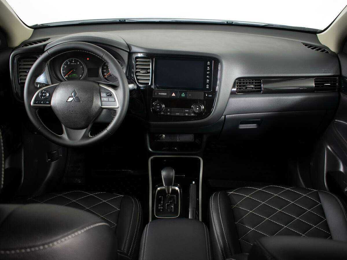 Купить Mitsubishi Outlander, 2022, 14 500 км, фото №12