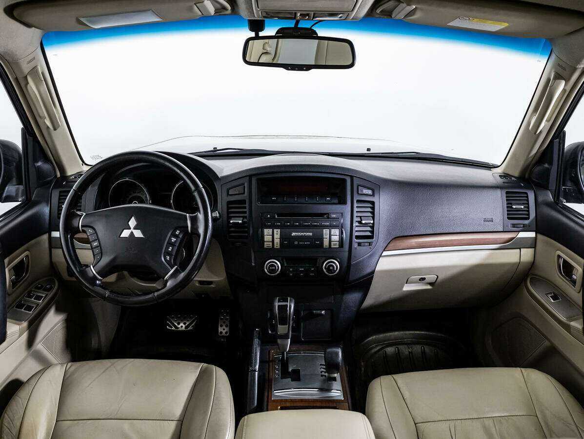 Купить Mitsubishi Pajero, 2008, 178 000 км, фото №13