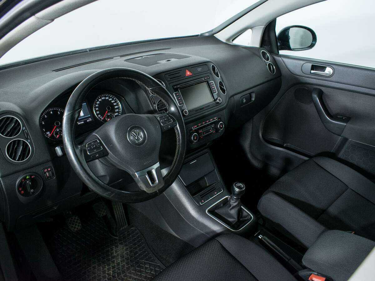 Купить Volkswagen Golf Plus, 2011, 148 985 км, фото №13