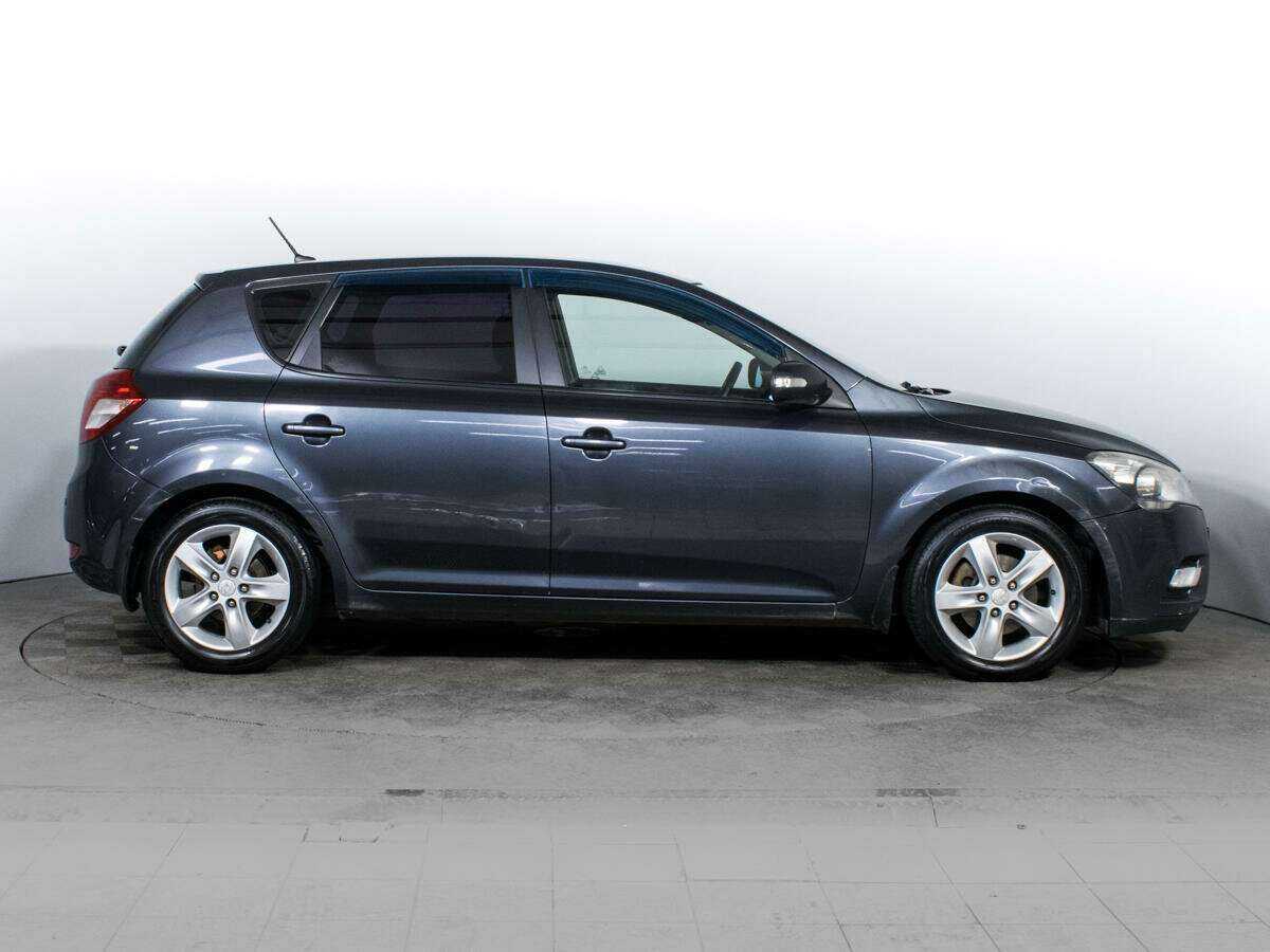 Купить Kia Ceed, 2011, 218 117 км, фото №4