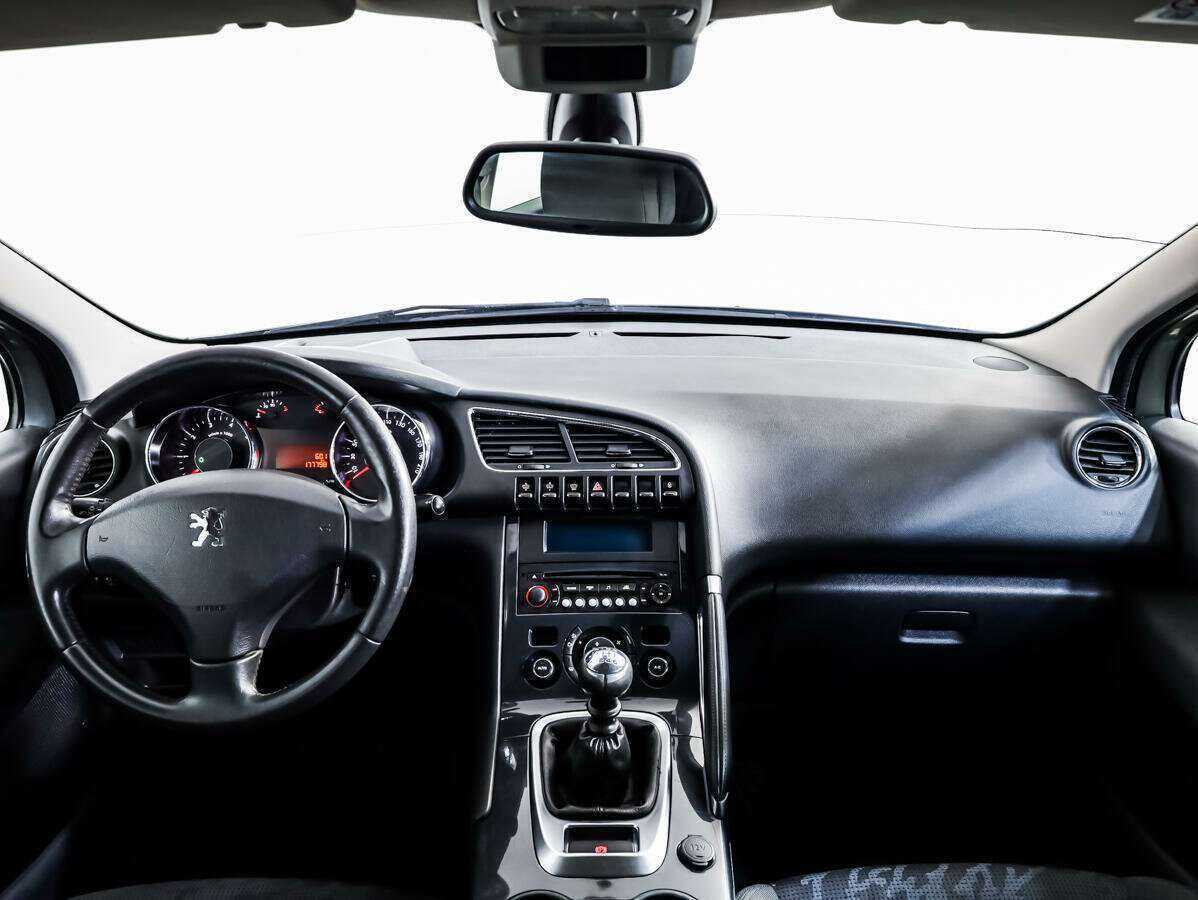Купить Peugeot 3008, 2011, 133 646 км, фото №8