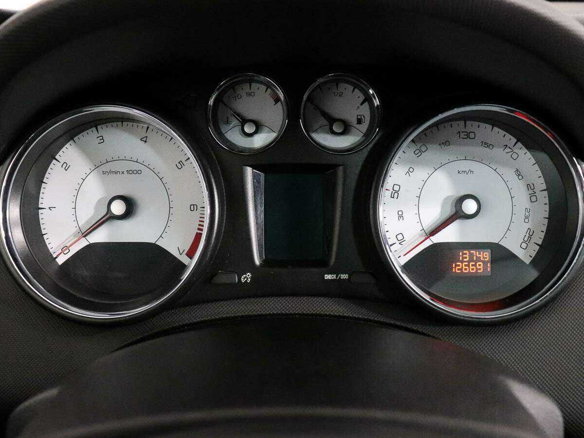 Купить Peugeot 308, 2010, 126 690 км, фото №8