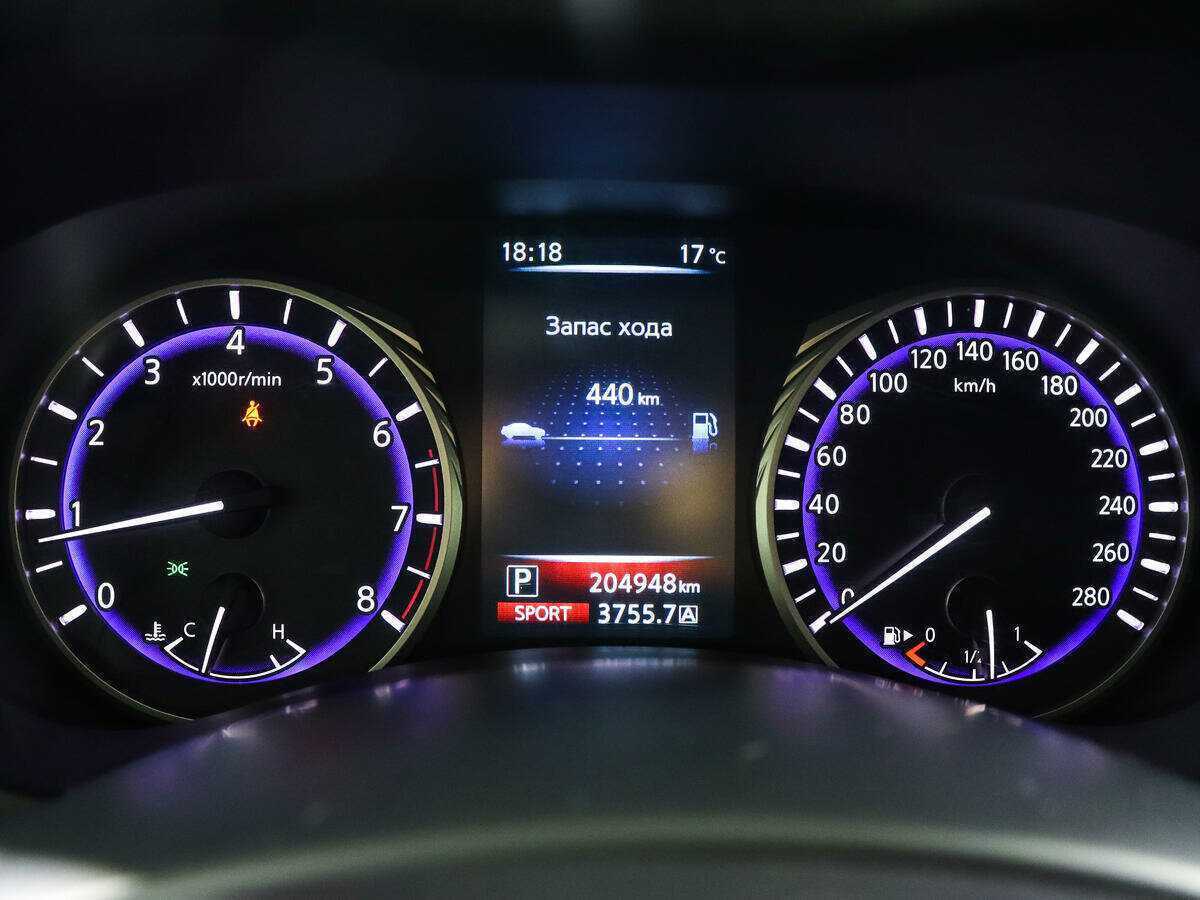 Купить Infiniti Q50, 2015, 204 947 км, фото №11