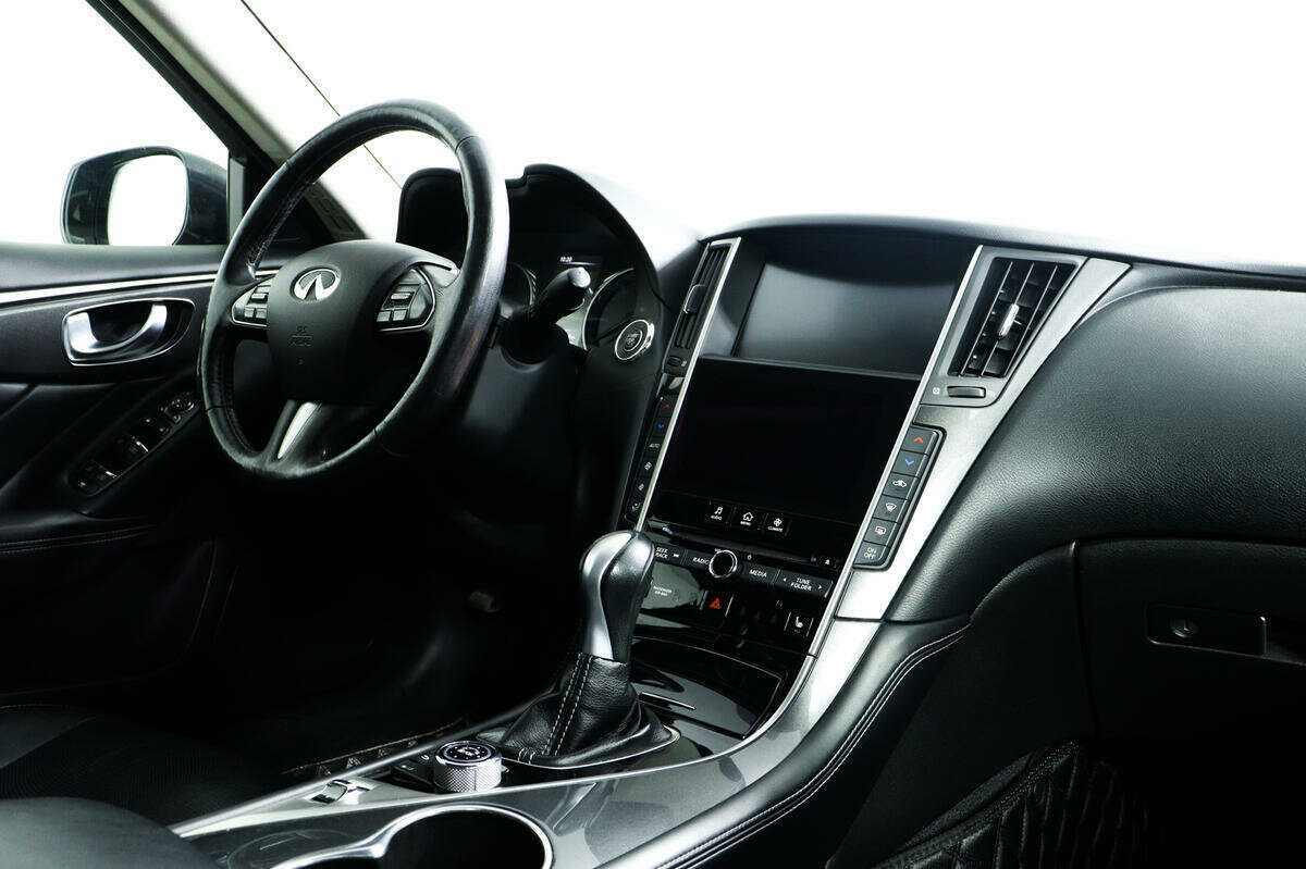 Купить Infiniti Q50, 2016, 110 521 км, фото №9