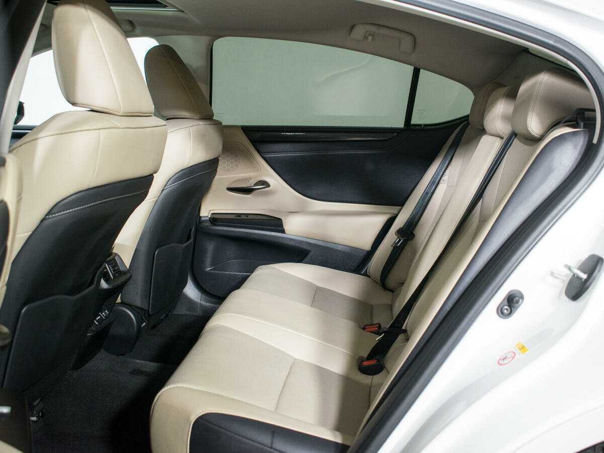Купить Lexus ES 250, 2019, 34 970 км, фото №10