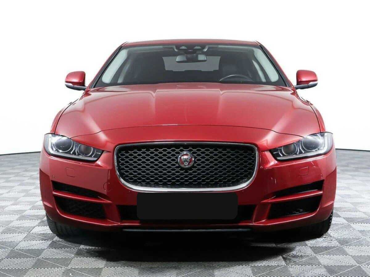 Jaguar XE