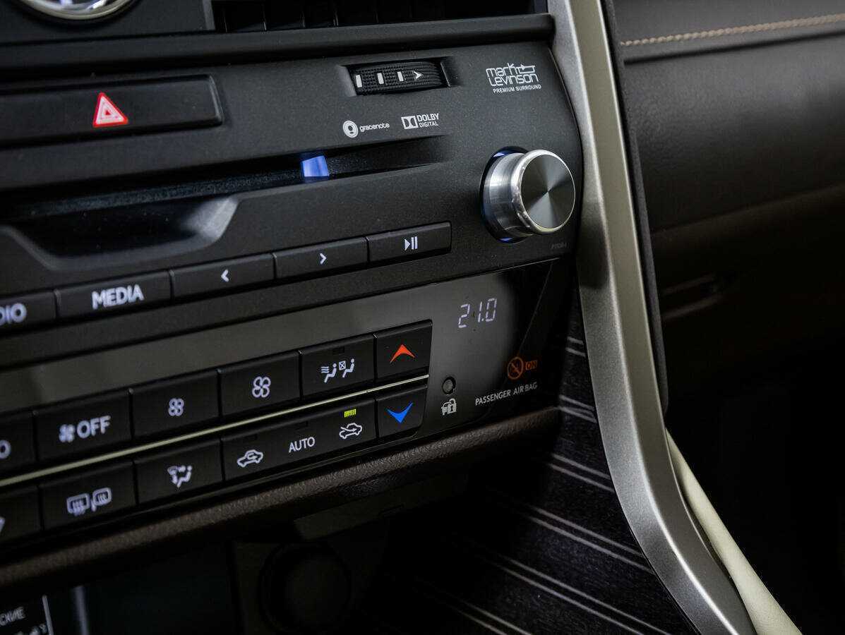 Купить Lexus RX 200t, 2016, 74 774 км, фото №13