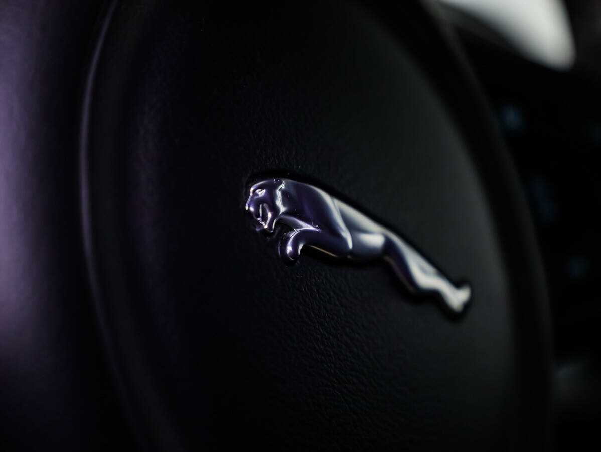 Купить Jaguar XE, 2017, 70 843 км, фото №18