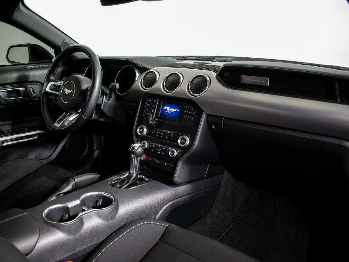 Купить Ford Mustang, 2022, 18 000 км, фото №9