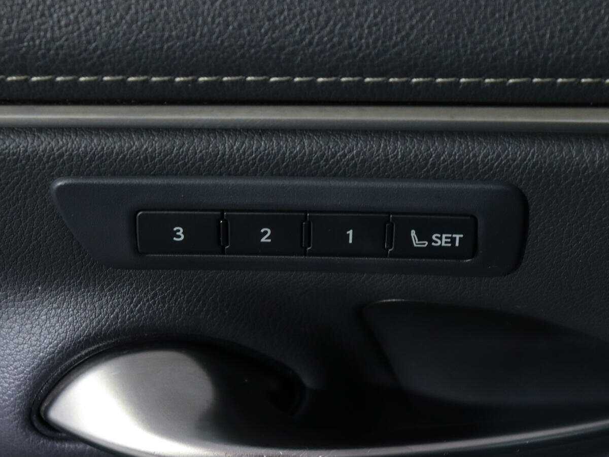 Купить Lexus ES 250, 2021, 63 663 км, фото №17