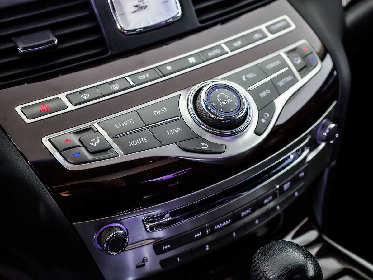 Купить Infiniti M25, 2012, 125 305 км, фото №14