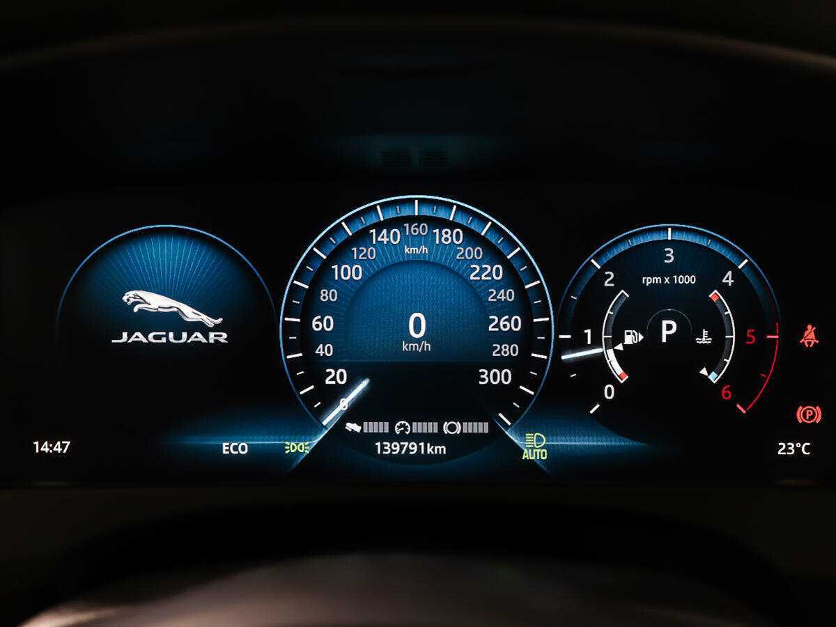 Купить Jaguar F-Pace, 2016, 139 271 км, фото №13