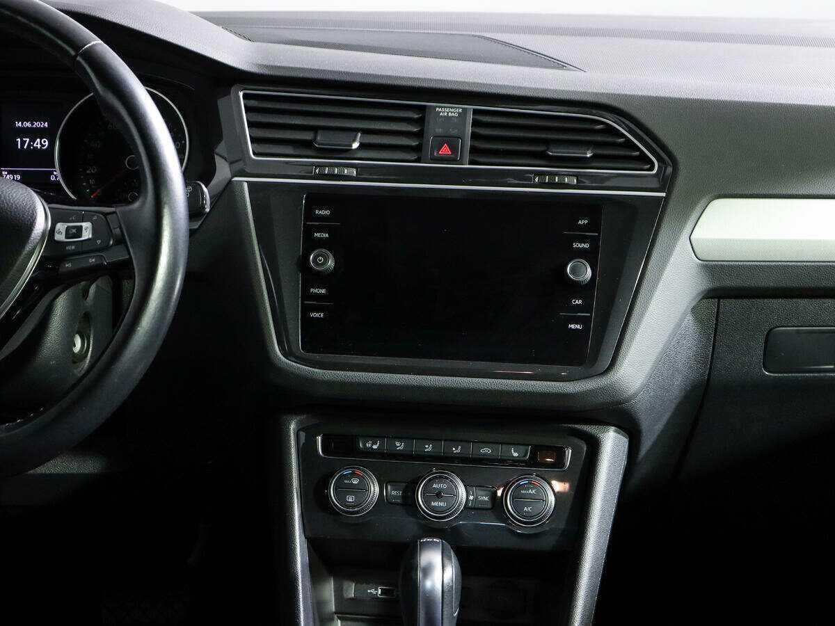 Купить Volkswagen Tiguan L, 2019, 74 900 км, фото №11