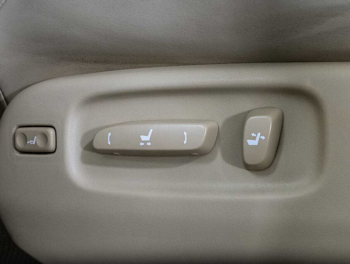 Купить Lexus LX 570, 2008, 240 000 км, фото №25