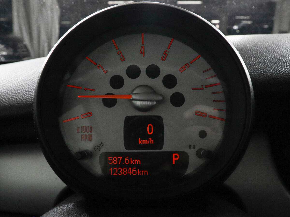 Купить Mini Hatch One, 2012, 123 500 км, фото №11