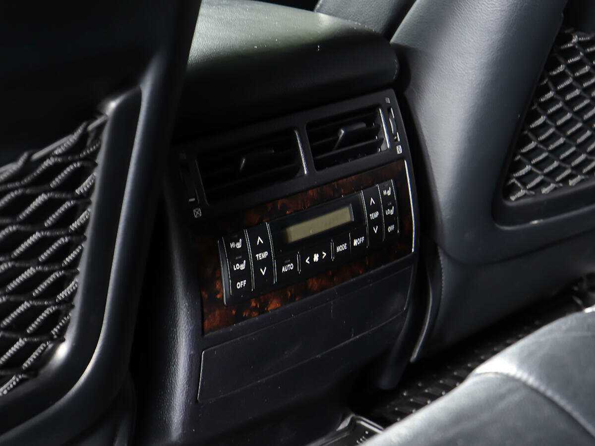 Купить Toyota Land Cruiser, 2011, 301 457 км, фото №17