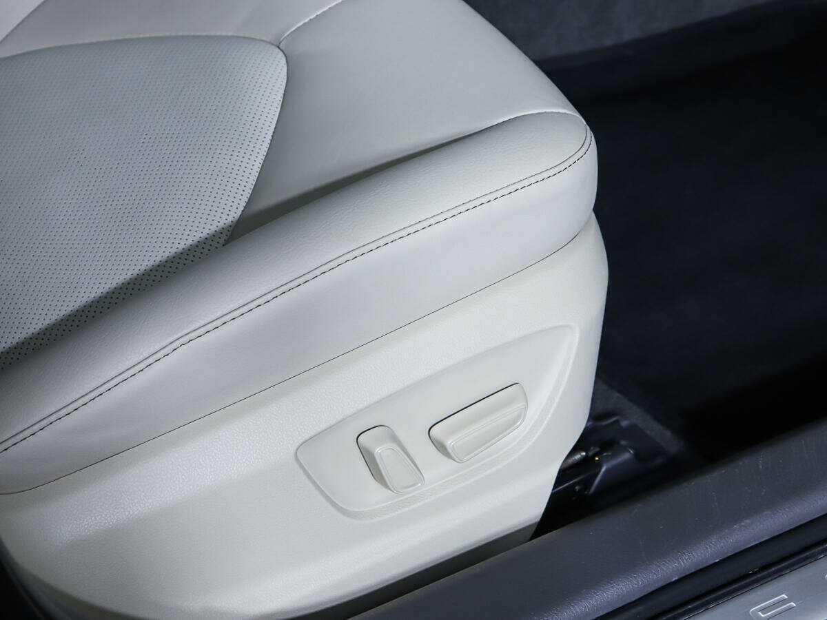 Купить Toyota Camry, 2019, 80 000 км, фото №17