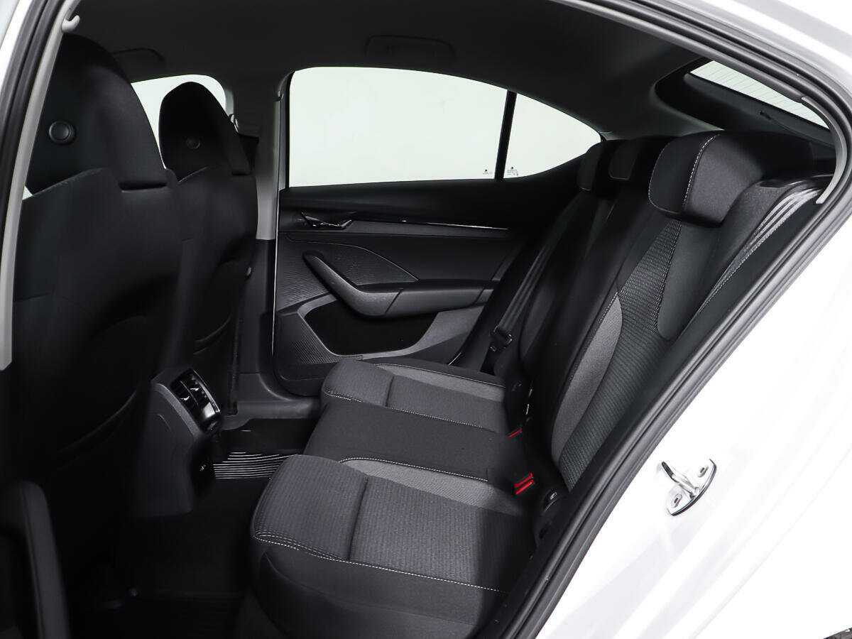 Купить Skoda Octavia, 2021, 34 302 км, фото №9